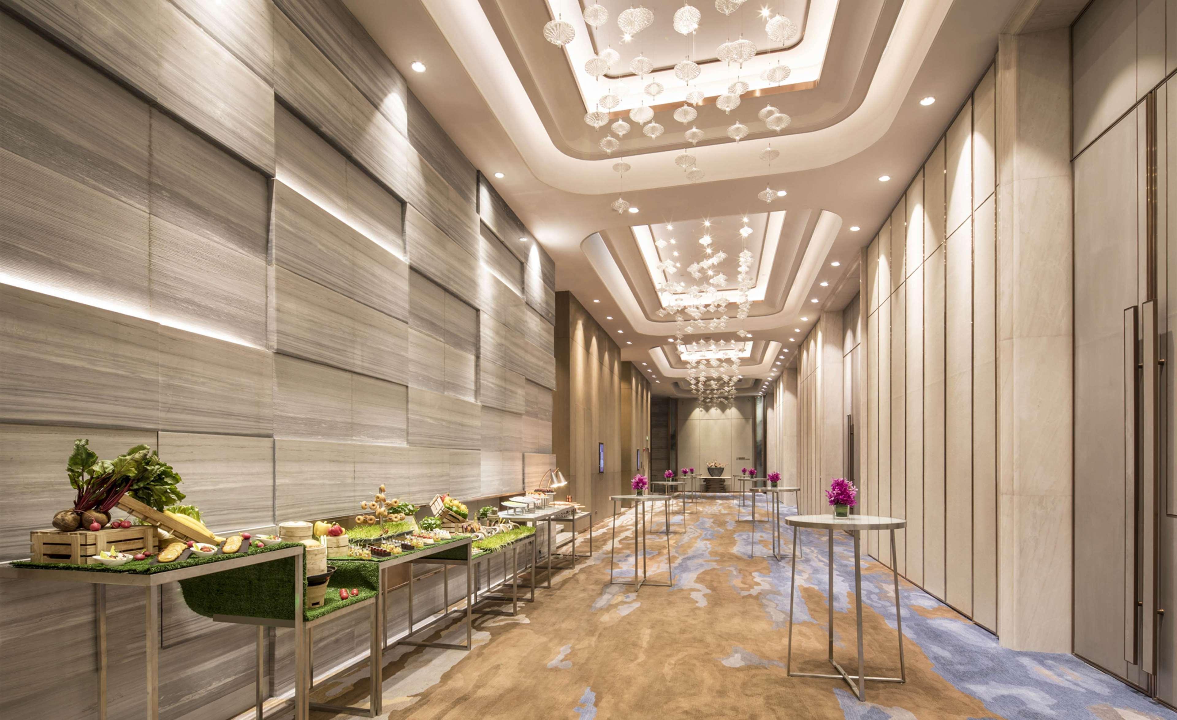 Doubletree By Hilton Hotel Shenzhen Longhua, Near Huawei, Foxcnn, Shenzhen North Railway, Uniwalk & Uniworld Shopping Mall, Sam'S Club Exteriör bild