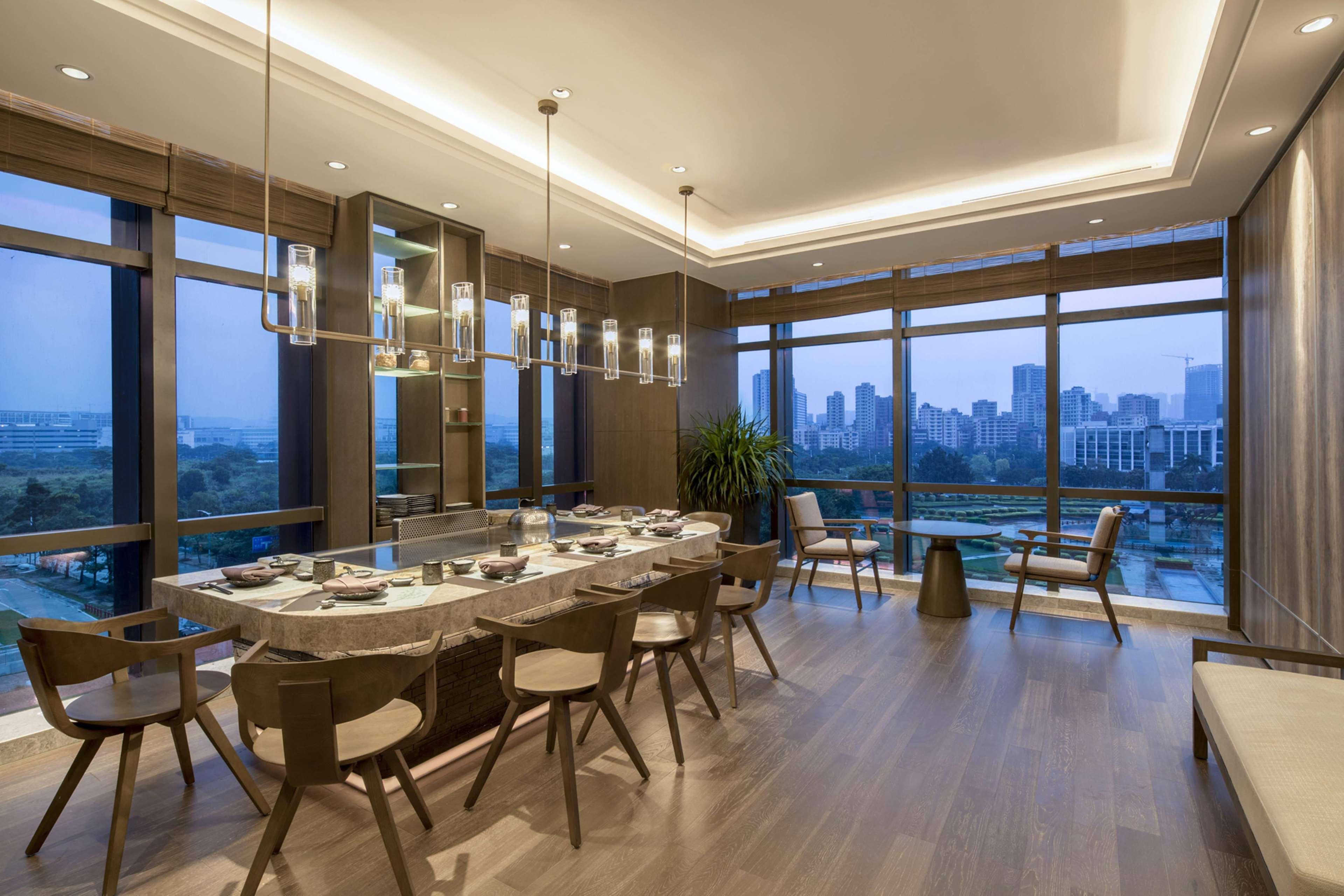 Doubletree By Hilton Hotel Shenzhen Longhua, Near Huawei, Foxcnn, Shenzhen North Railway, Uniwalk & Uniworld Shopping Mall, Sam'S Club Exteriör bild