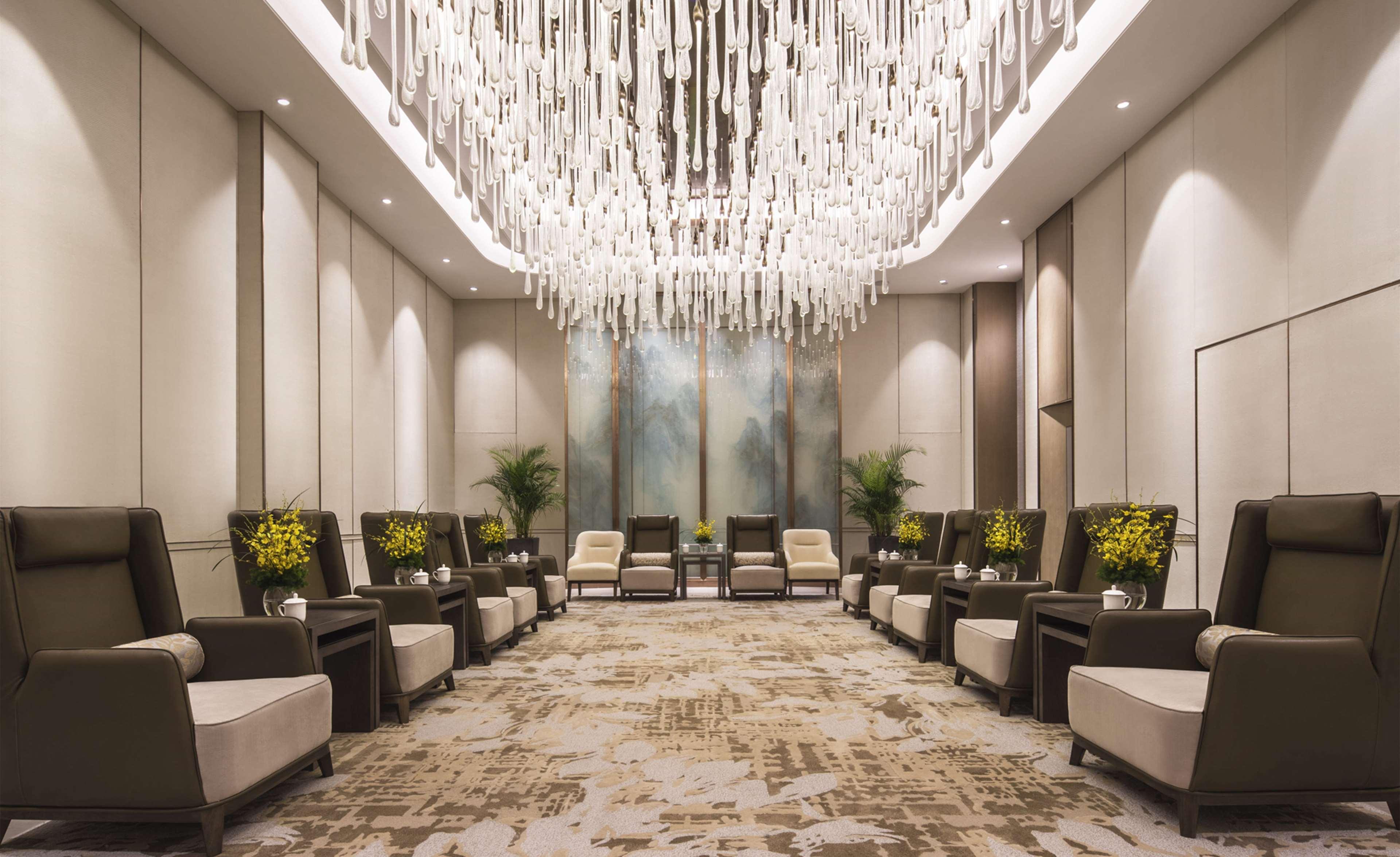 Doubletree By Hilton Hotel Shenzhen Longhua, Near Huawei, Foxcnn, Shenzhen North Railway, Uniwalk & Uniworld Shopping Mall, Sam'S Club Exteriör bild
