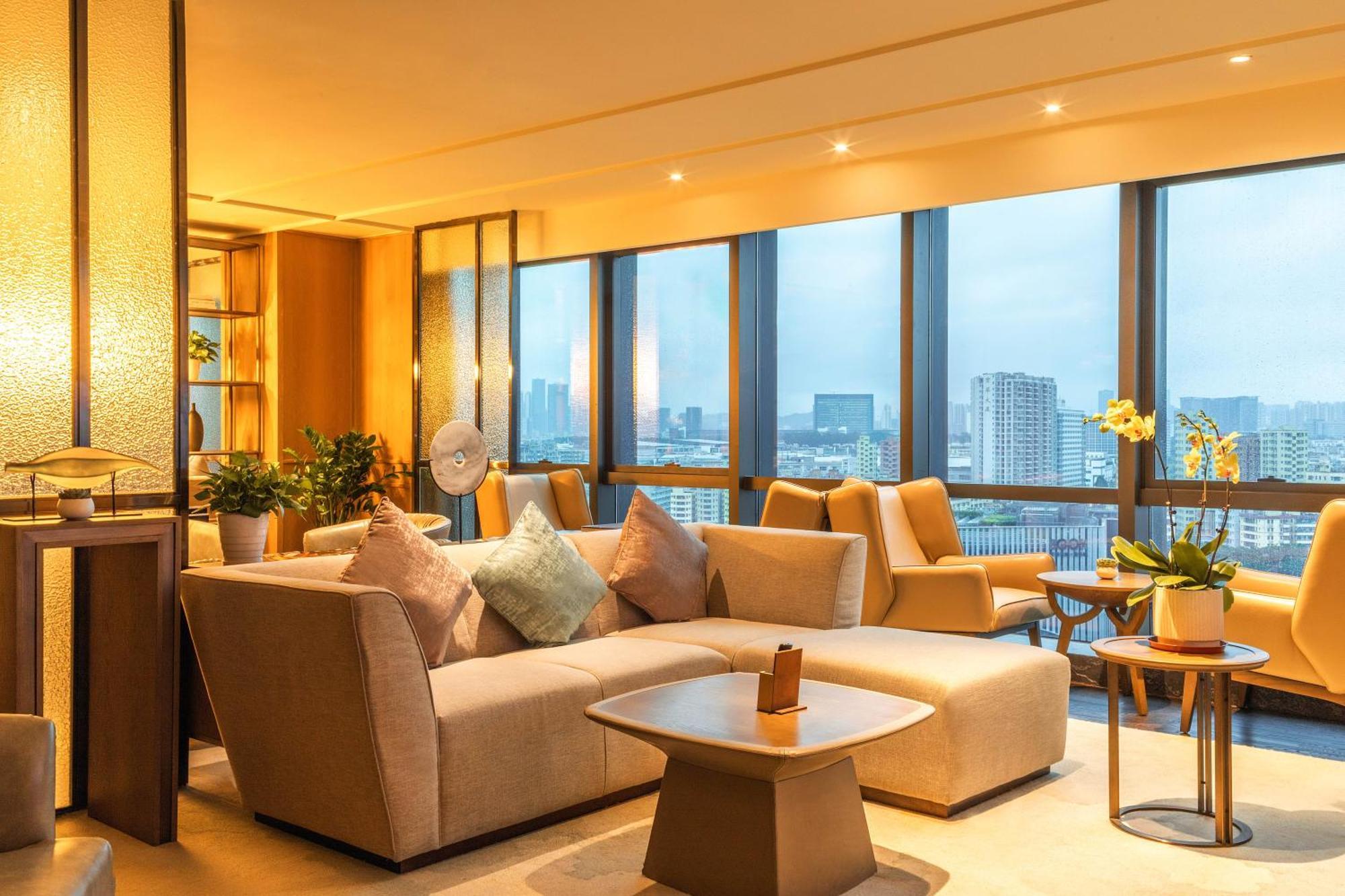 Doubletree By Hilton Hotel Shenzhen Longhua, Near Huawei, Foxcnn, Shenzhen North Railway, Uniwalk & Uniworld Shopping Mall, Sam'S Club Exteriör bild