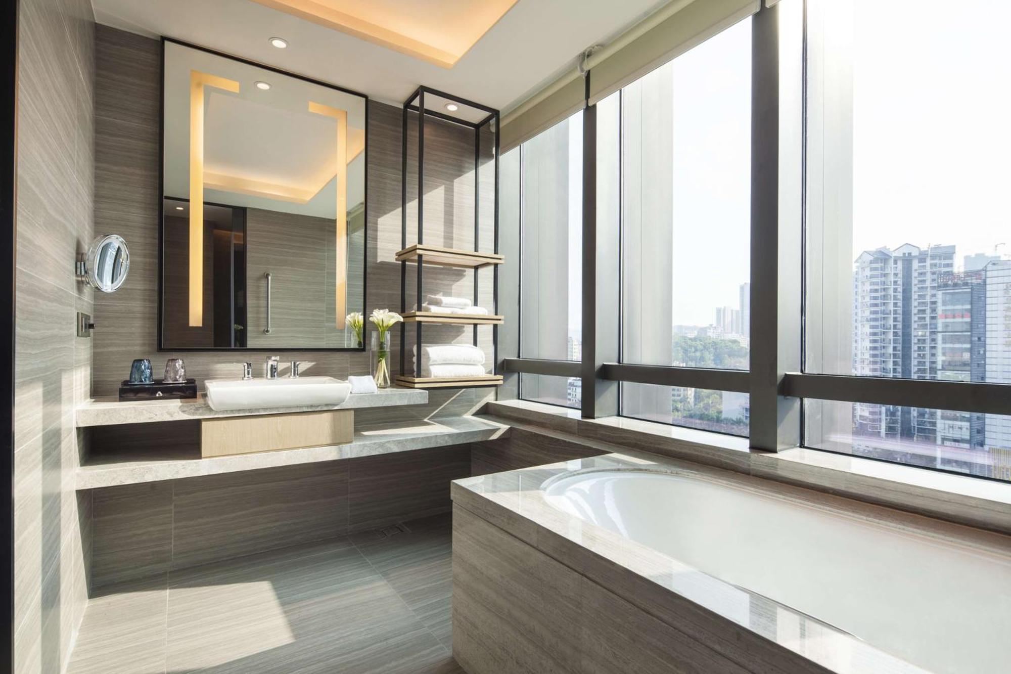 Doubletree By Hilton Hotel Shenzhen Longhua, Near Huawei, Foxcnn, Shenzhen North Railway, Uniwalk & Uniworld Shopping Mall, Sam'S Club Exteriör bild