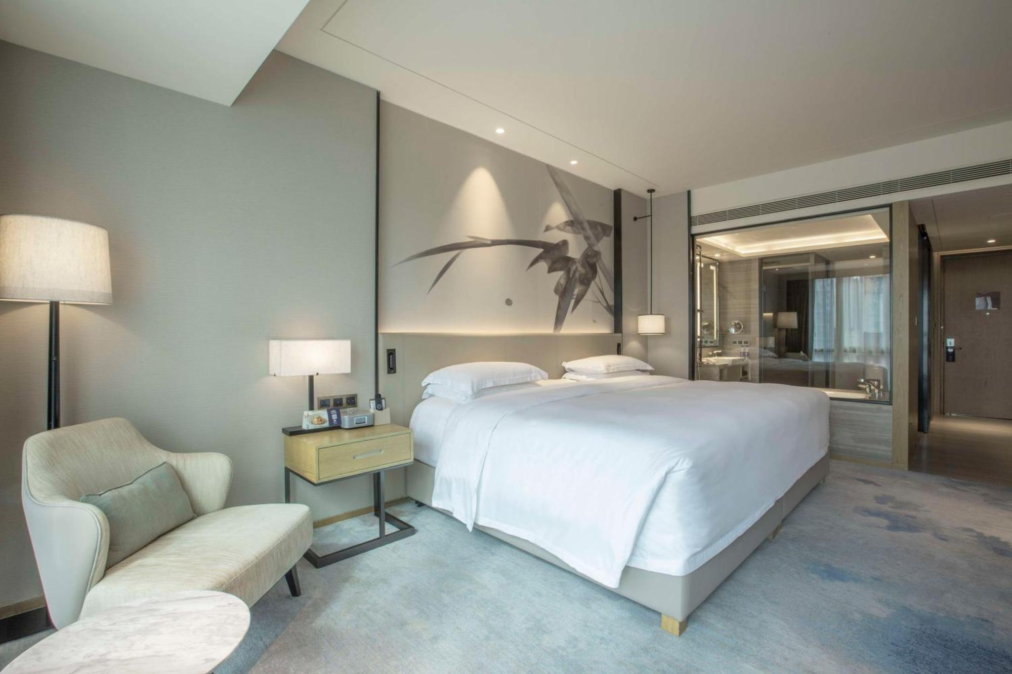 Doubletree By Hilton Hotel Shenzhen Longhua, Near Huawei, Foxcnn, Shenzhen North Railway, Uniwalk & Uniworld Shopping Mall, Sam'S Club Exteriör bild