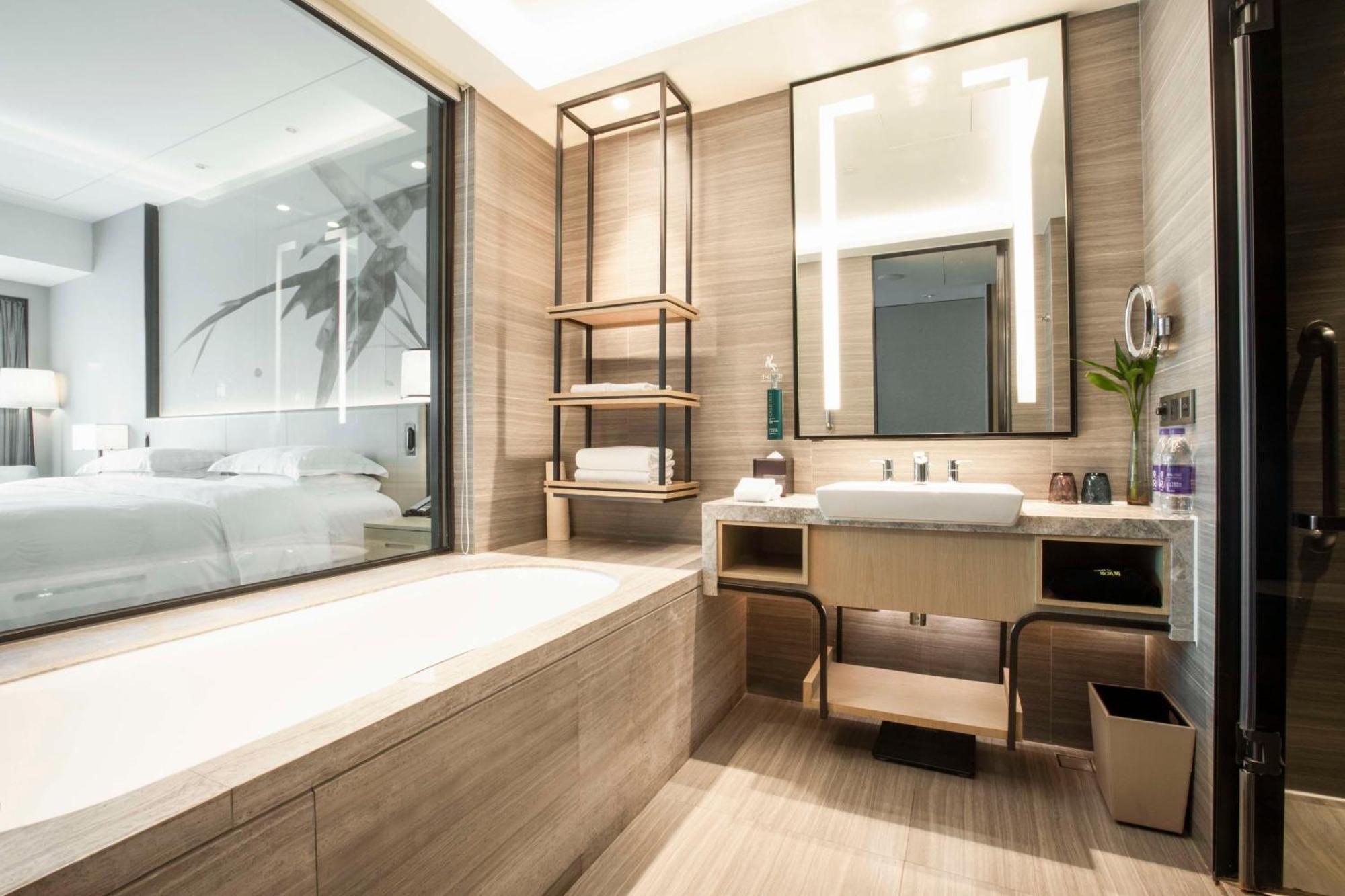 Doubletree By Hilton Hotel Shenzhen Longhua, Near Huawei, Foxcnn, Shenzhen North Railway, Uniwalk & Uniworld Shopping Mall, Sam'S Club Exteriör bild