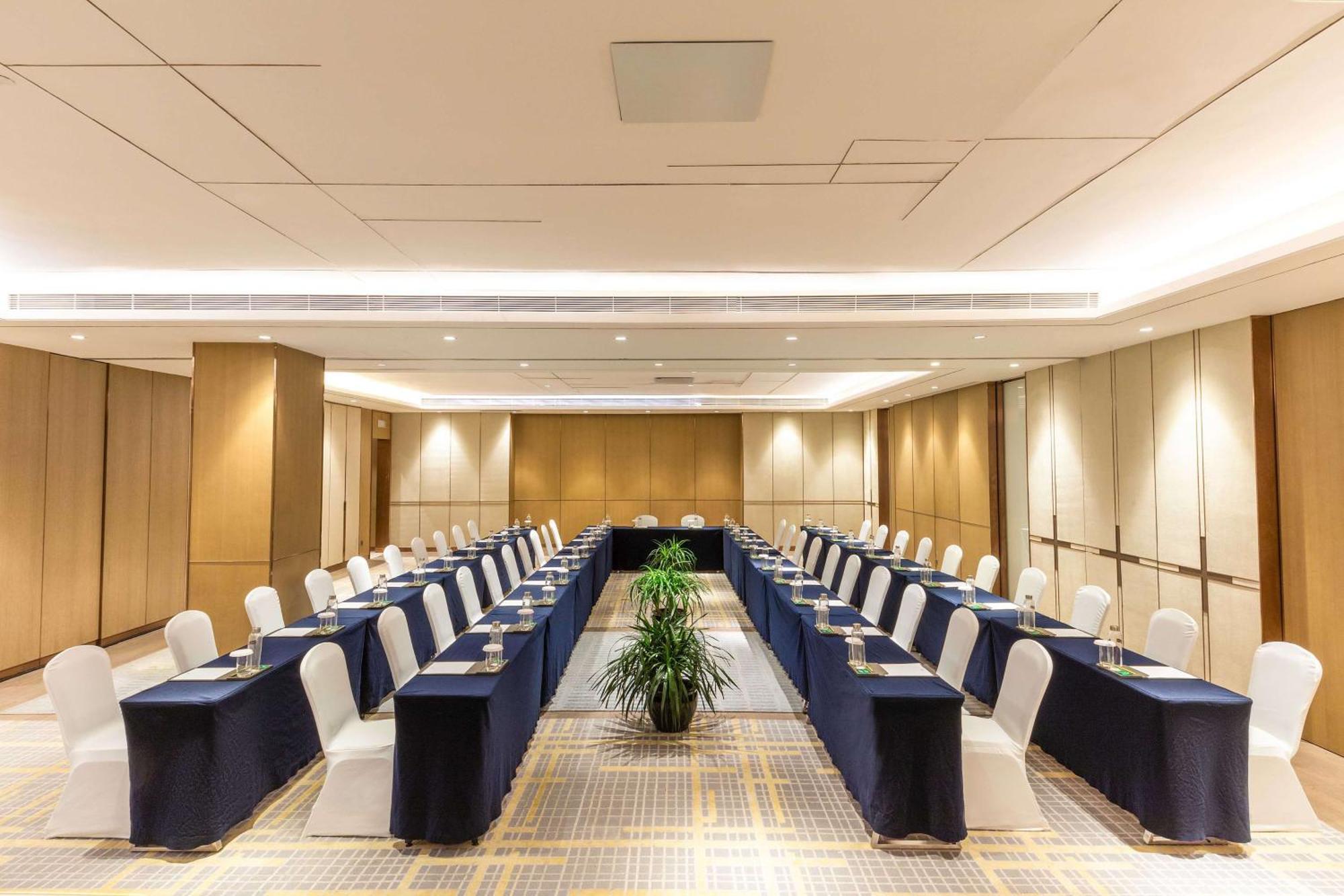 Doubletree By Hilton Hotel Shenzhen Longhua, Near Huawei, Foxcnn, Shenzhen North Railway, Uniwalk & Uniworld Shopping Mall, Sam'S Club Exteriör bild