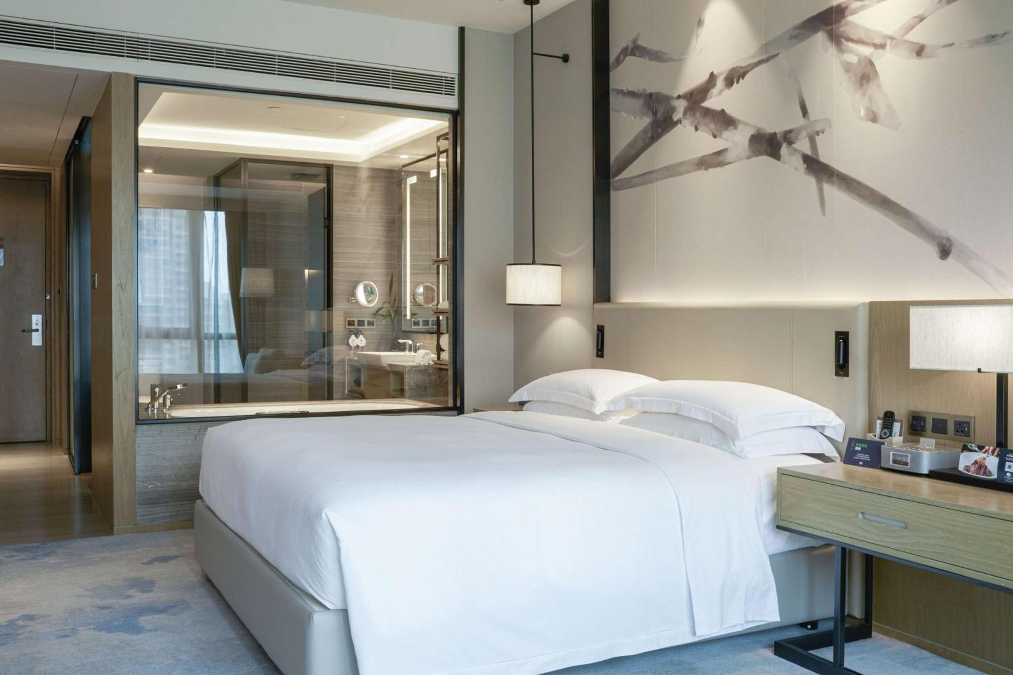 Doubletree By Hilton Hotel Shenzhen Longhua, Near Huawei, Foxcnn, Shenzhen North Railway, Uniwalk & Uniworld Shopping Mall, Sam'S Club Exteriör bild